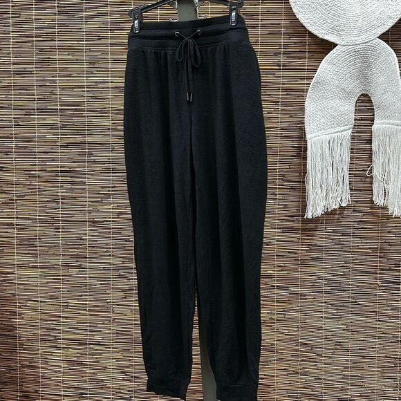 ID Ideology Women S Drawstring Knit Joggers Black Size 1X - Picture 2 of 3